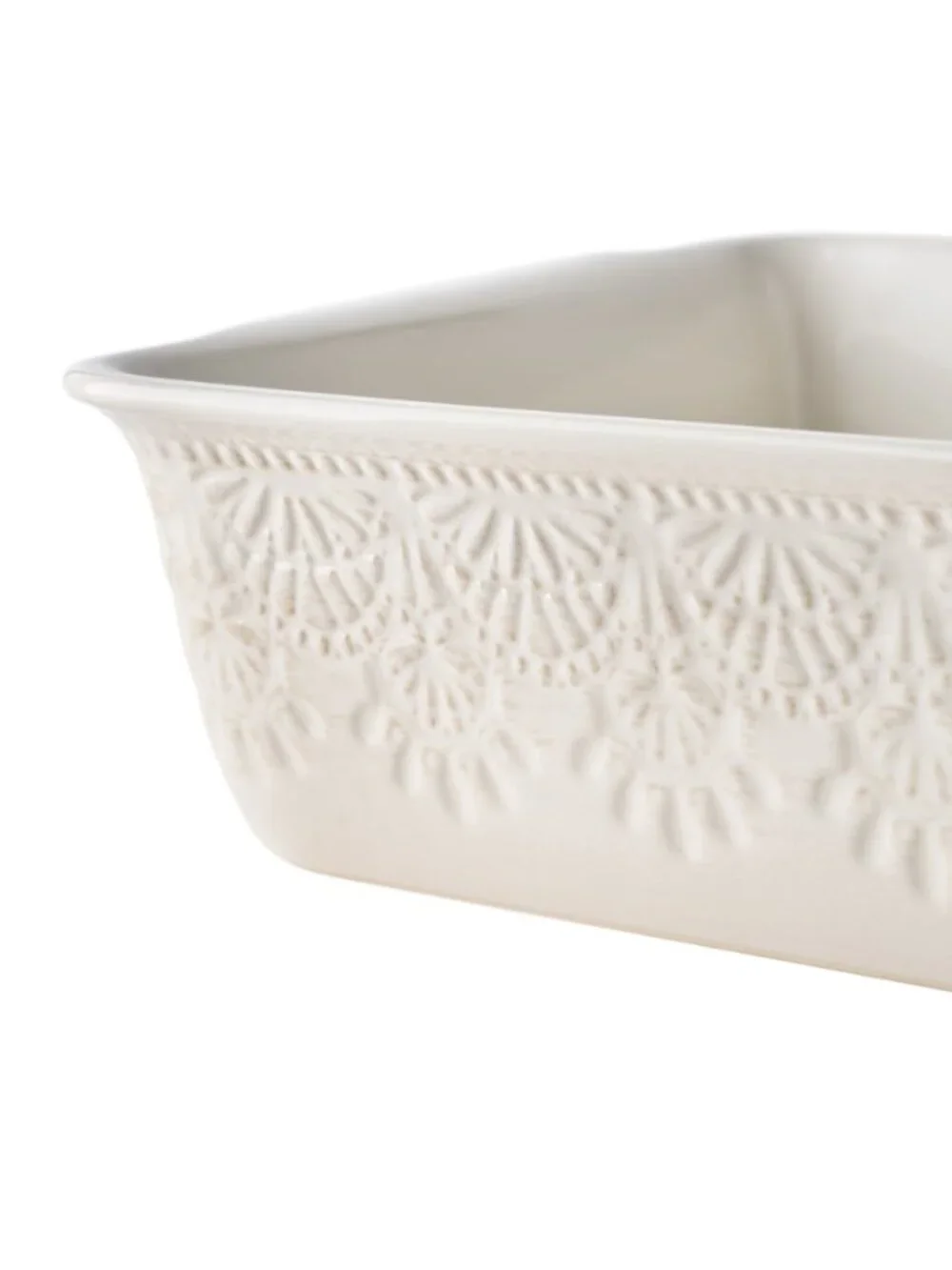 The Pioneer Woman Home White Vintage Lace Ceramic Casserole Baking Lid Dish